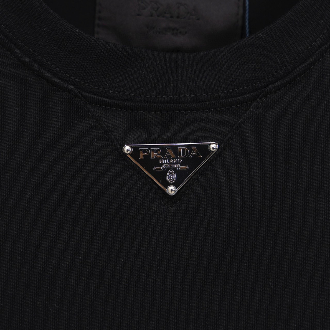 Monogram Badge T-shirt