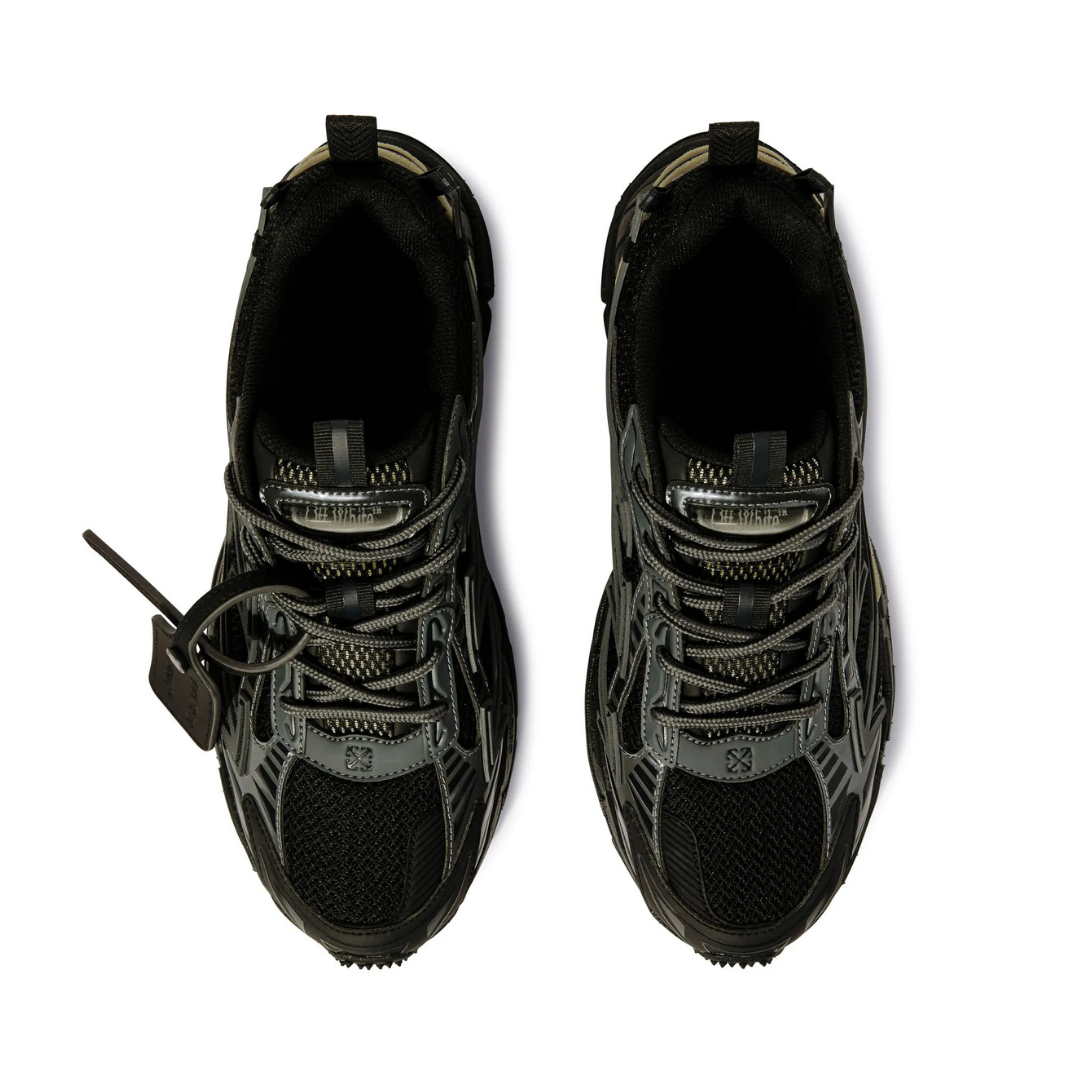 Off "Be Right Back" Black