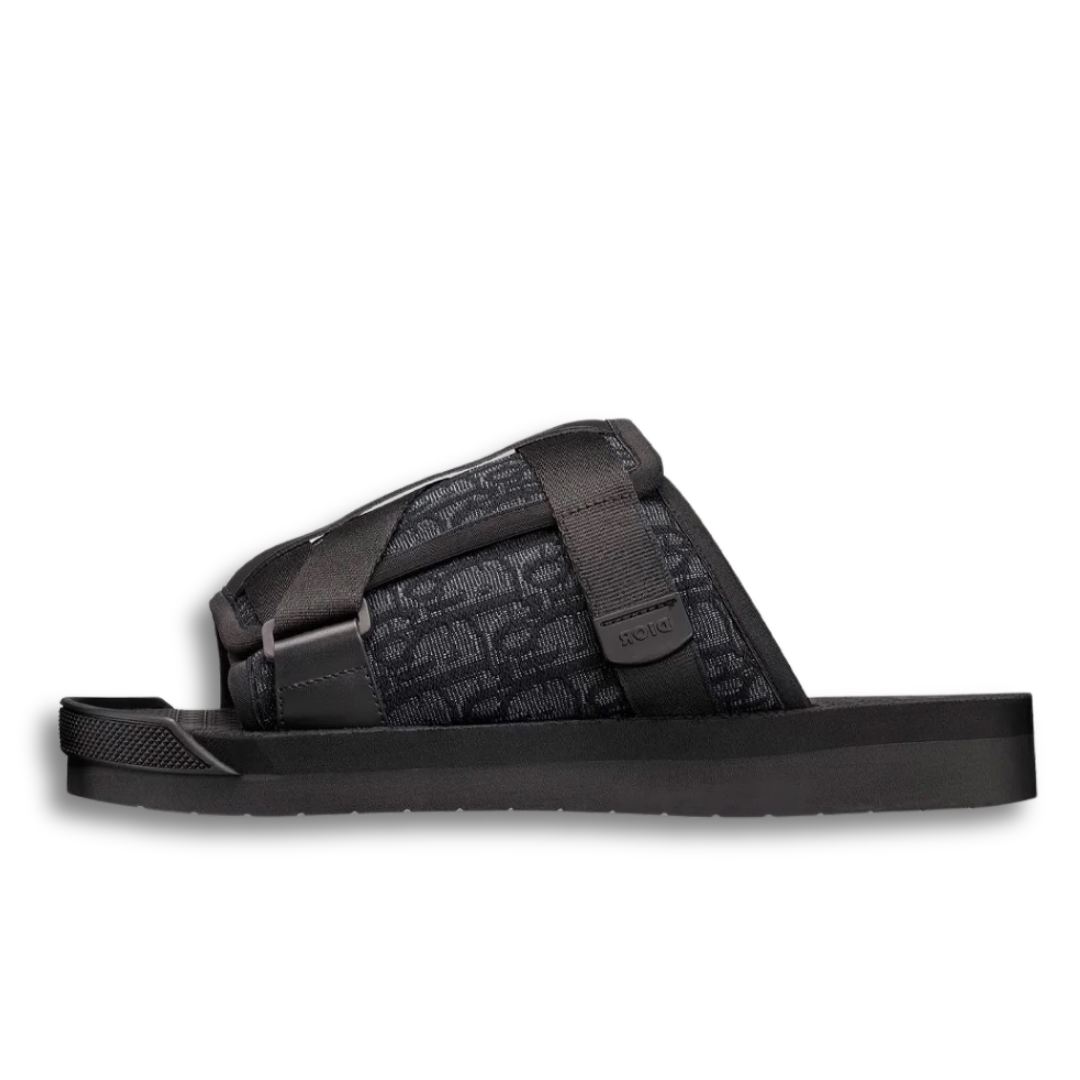 Sandals Alpha Oblique Triple Black