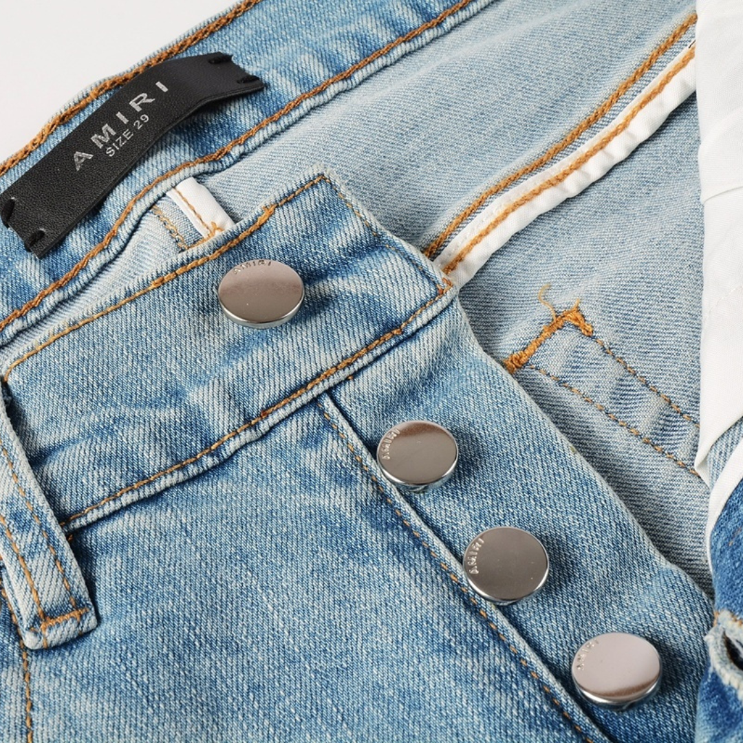 Amr M.A Bar Blue Jeans