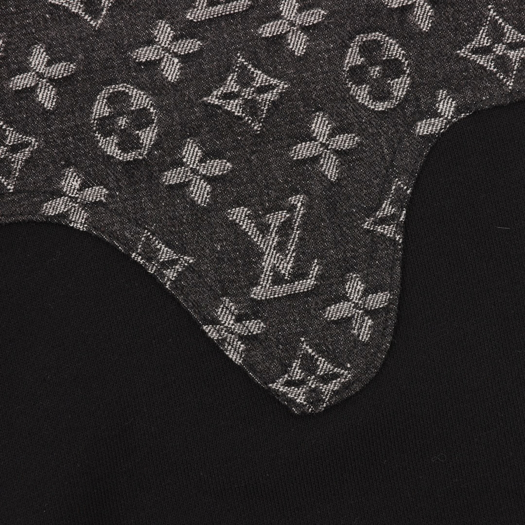 Graphic Sweatshirt