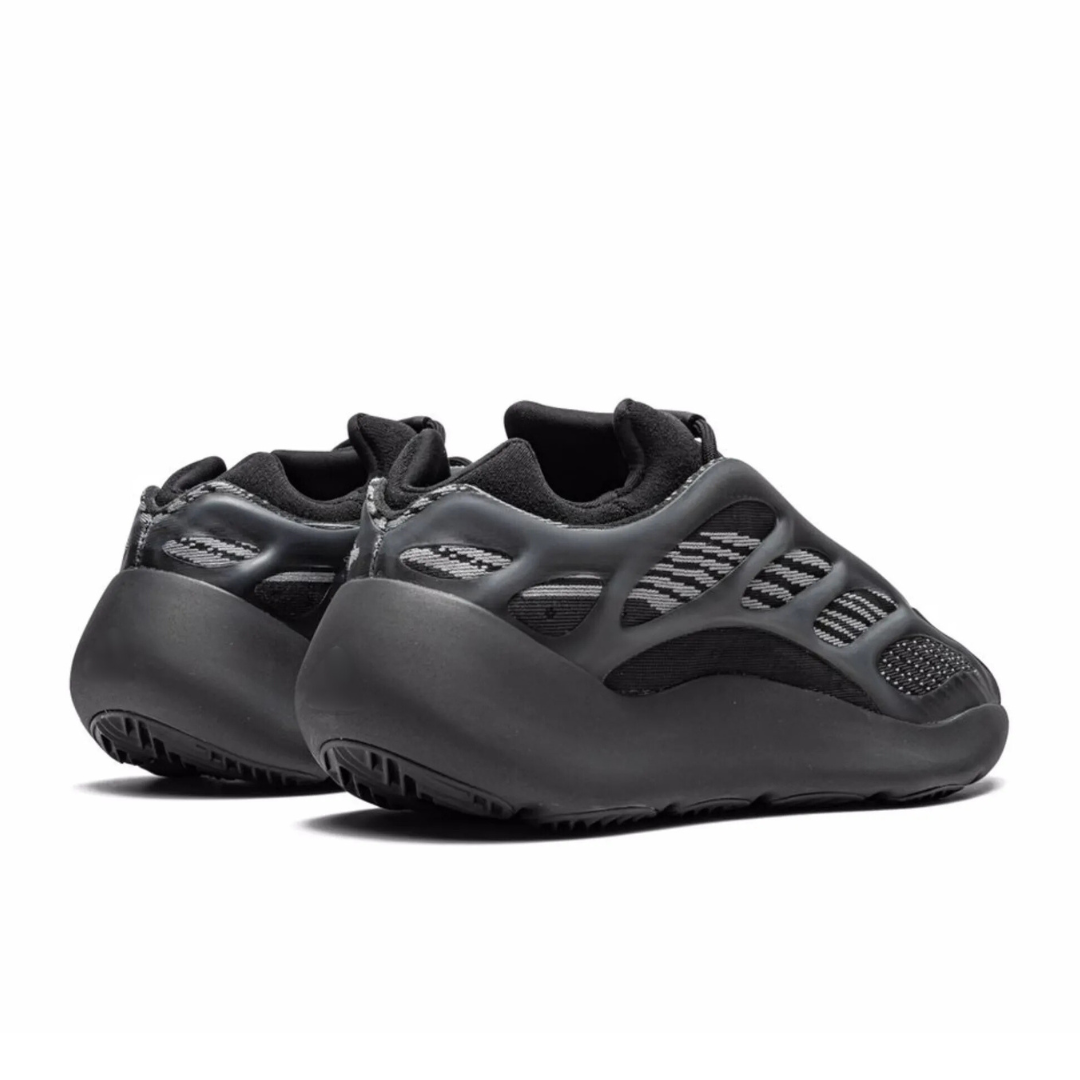 YZY - 700 V3 "Dark Glow"